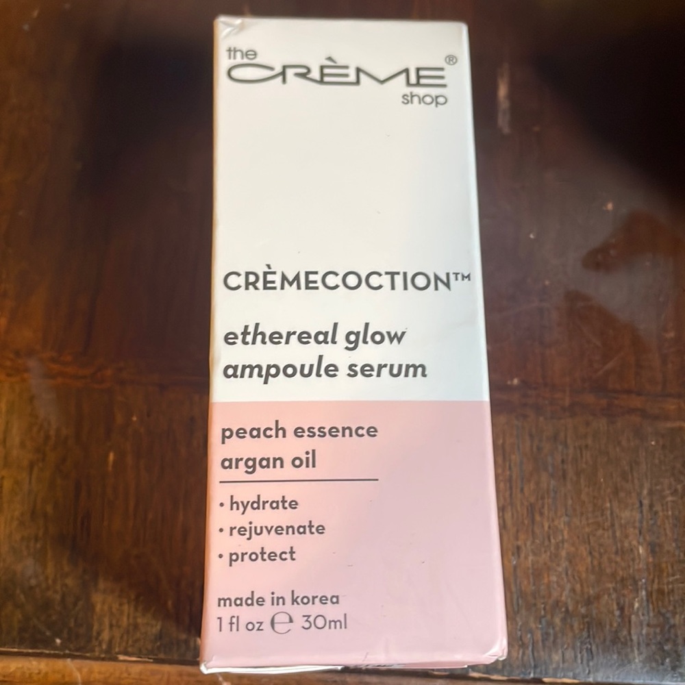 Ampoule serum with argon oil.